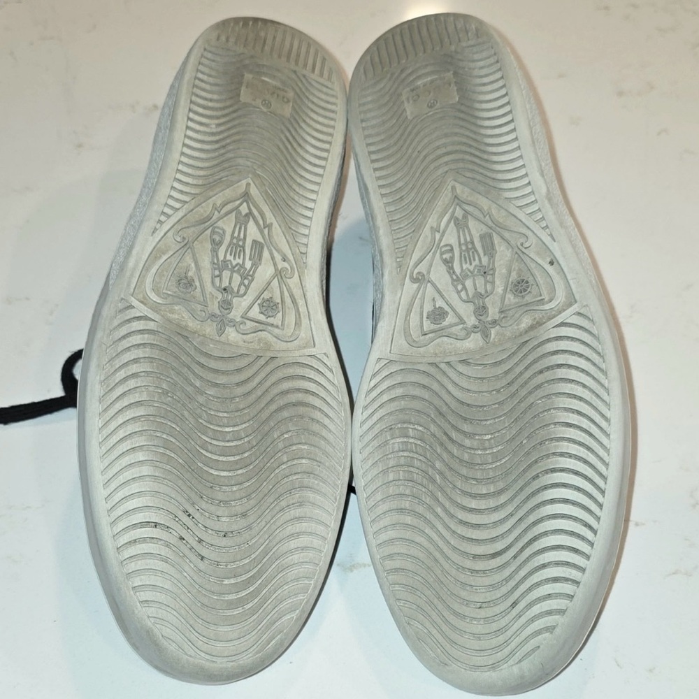 Gucci Black GG Canvas Low-Top Sneakers with Red and Navy Stripe - Picture 4 of 4
